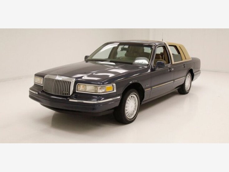 Thumbnail Photo undefined for 1997 Lincoln Town Car